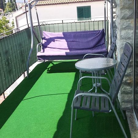 Apartman Julienne Kaštela Екстериор снимка