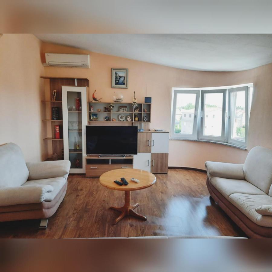 Apartman Julienne Kaštela Екстериор снимка