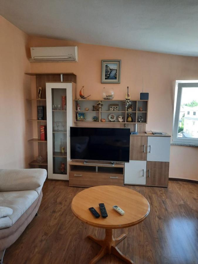 Apartman Julienne Kaštela Екстериор снимка