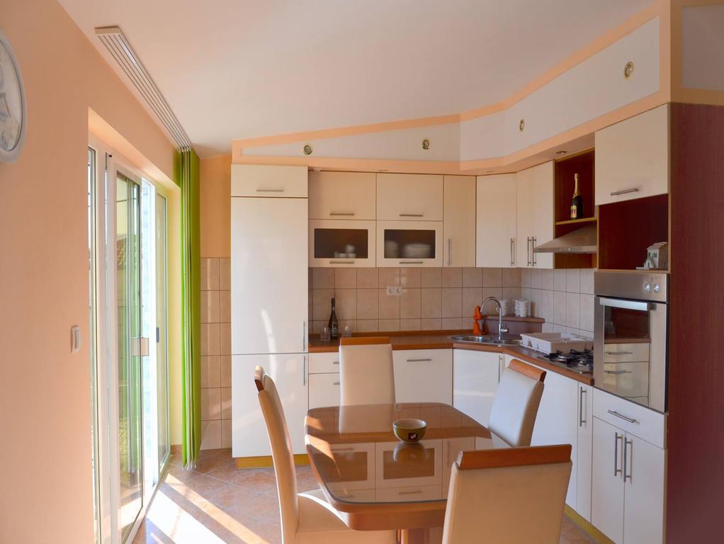 Apartman Julienne Kaštela Стая снимка