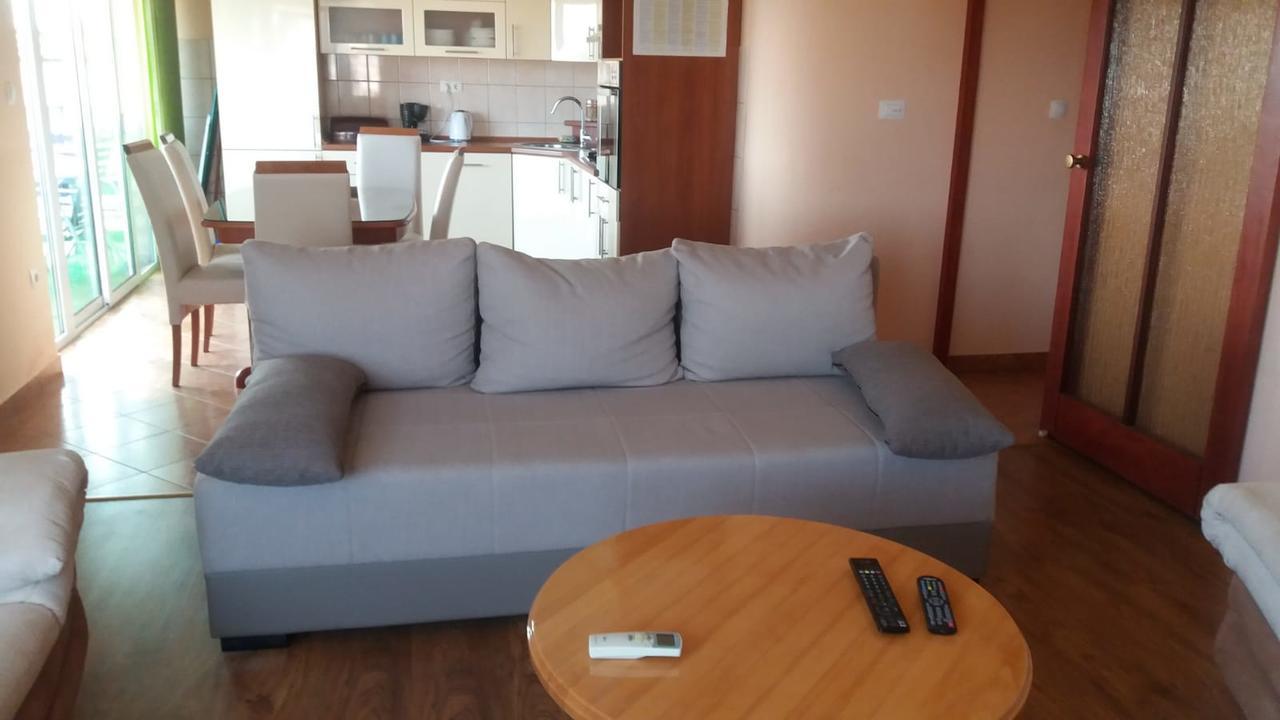 Apartman Julienne Kaštela Екстериор снимка