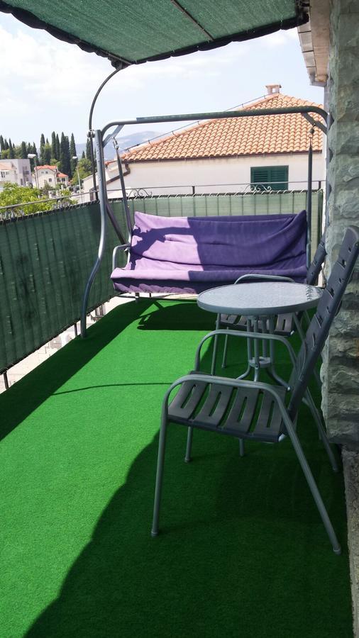 Apartman Julienne Kaštela Екстериор снимка